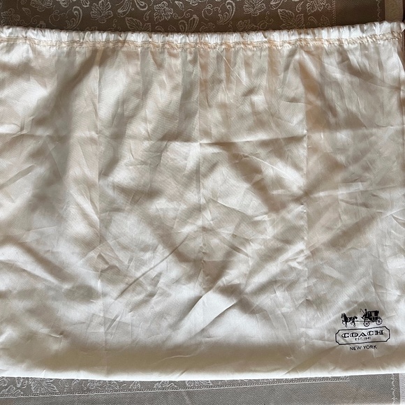 Coach Legacy Tan Leather Shoulder Bag - Picture 5 of 5